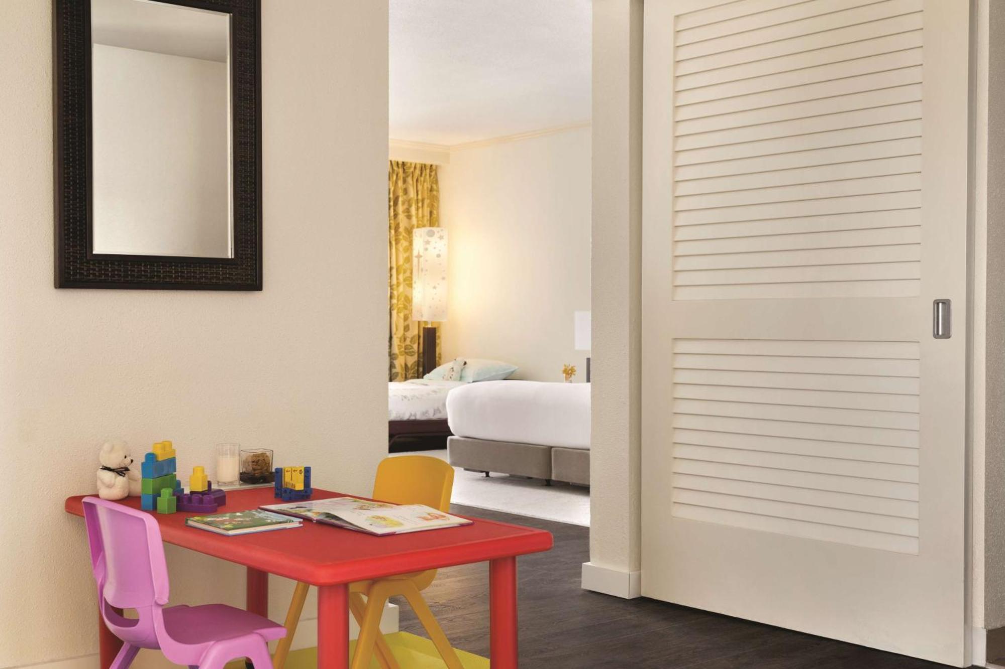 Отель Hyatt Regency Guam Тумон Экстерьер фото